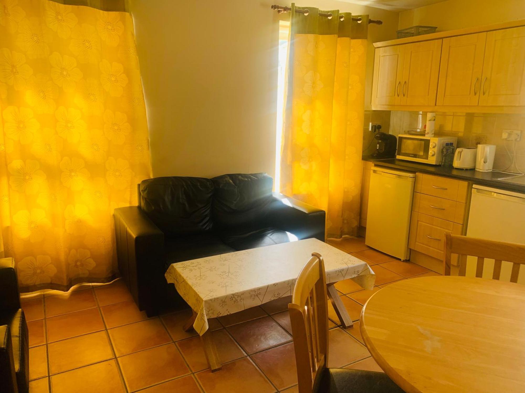 Sea View Flat Cobh Apartment Luaran gambar