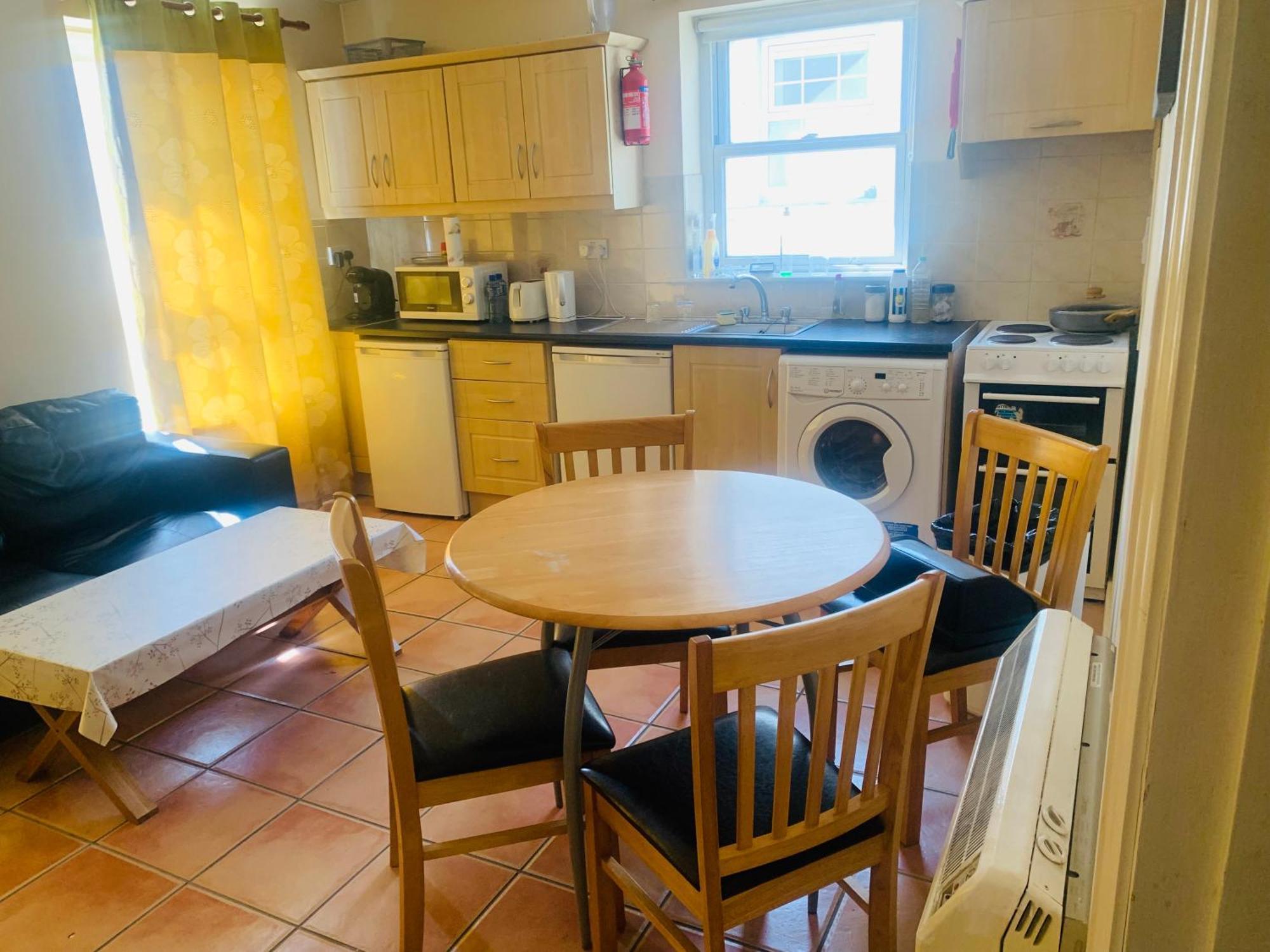 Sea View Flat Cobh Apartment Luaran gambar
